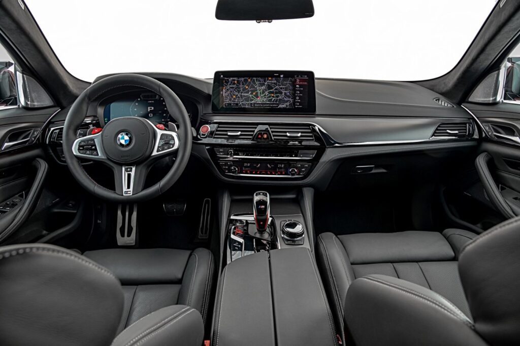 BMW M5 Sedan (F90) 2020