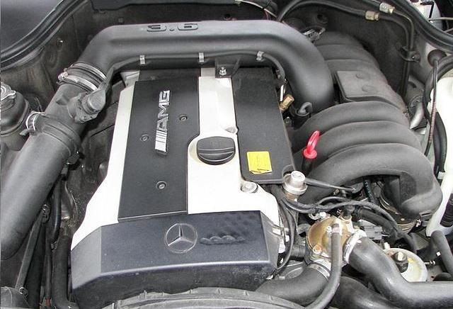 Injin Mercedes M104