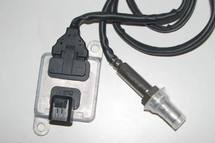 P2204 Цепь датчика NOx неустойчивый, ряд 1