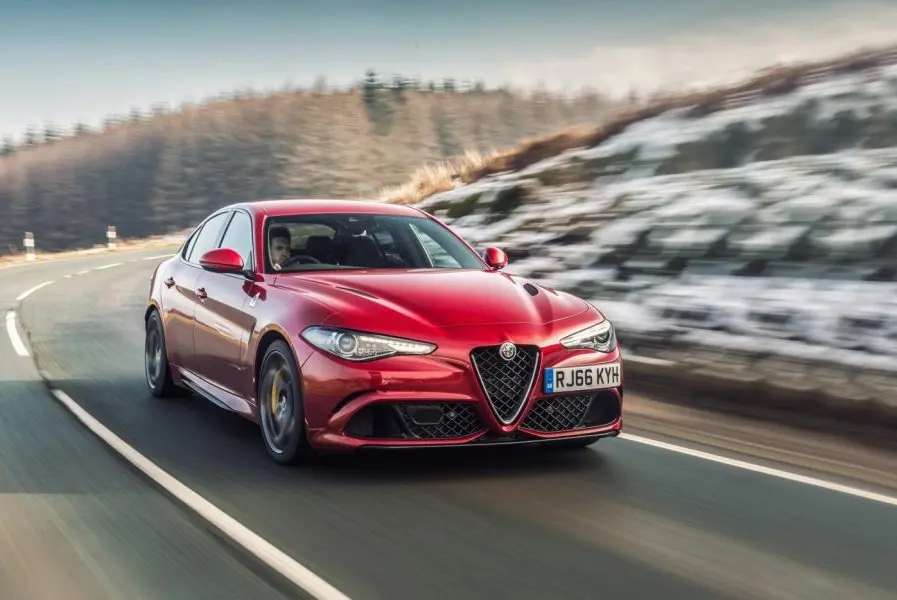 Тест драйв Alfa Romeo Giulia: модели, цены, характеристики и фотографии &#8212; Руководство по покупке