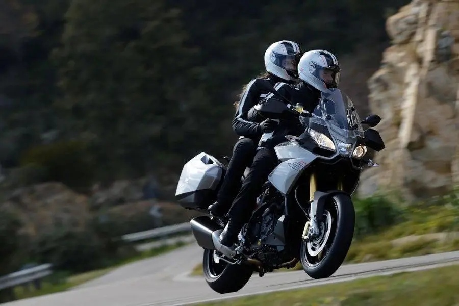 Aprilia Caponord 1200(2)