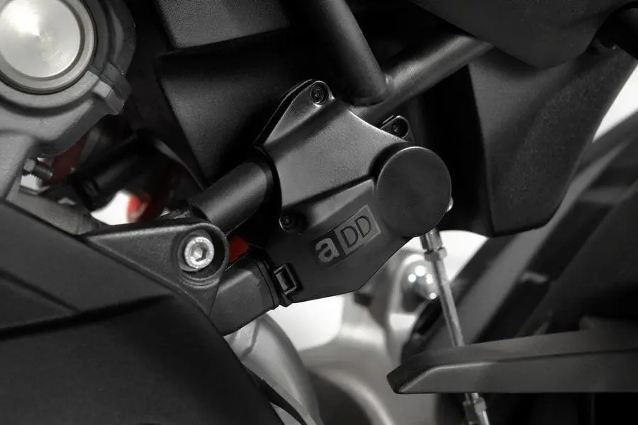 Aprilia Caponord 1200(9)
