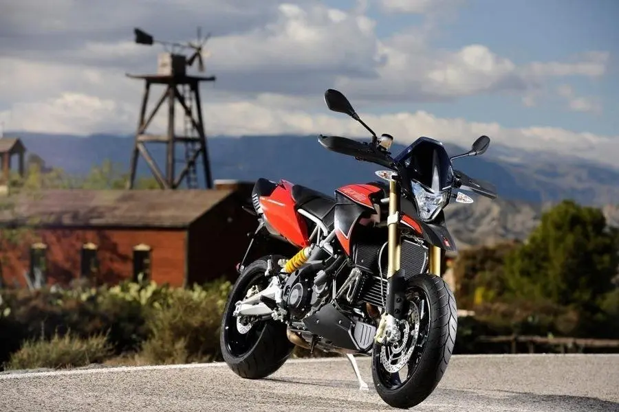 Aprilia Dorsoduro 1200