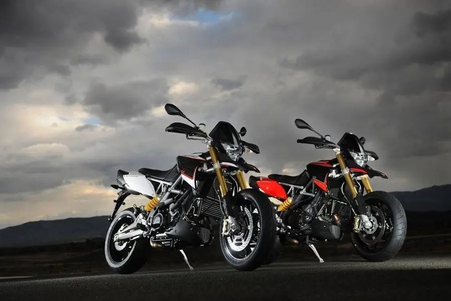 Aprilia Dorsoduro 1200(1)