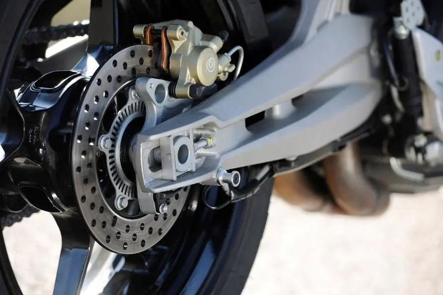Aprilia Dorsoduro 1200(11)
