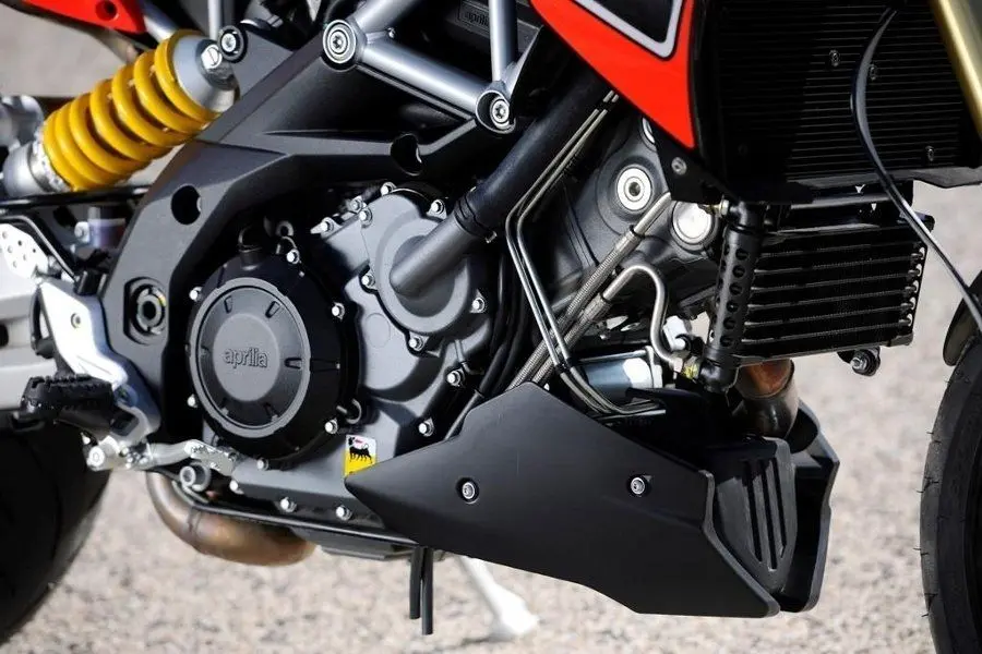 Aprilia Dorsoduro 1200(12)