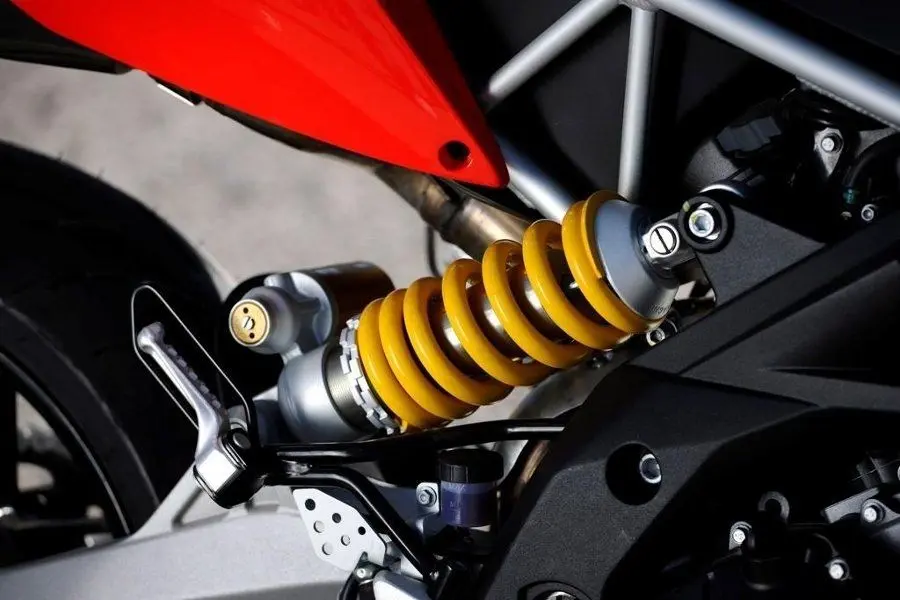 Aprilia Dorsoduro 1200(5)