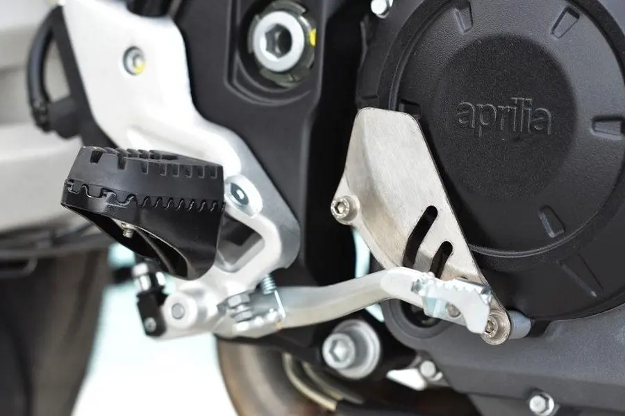 Aprilia Dorsoduro 1200(7)