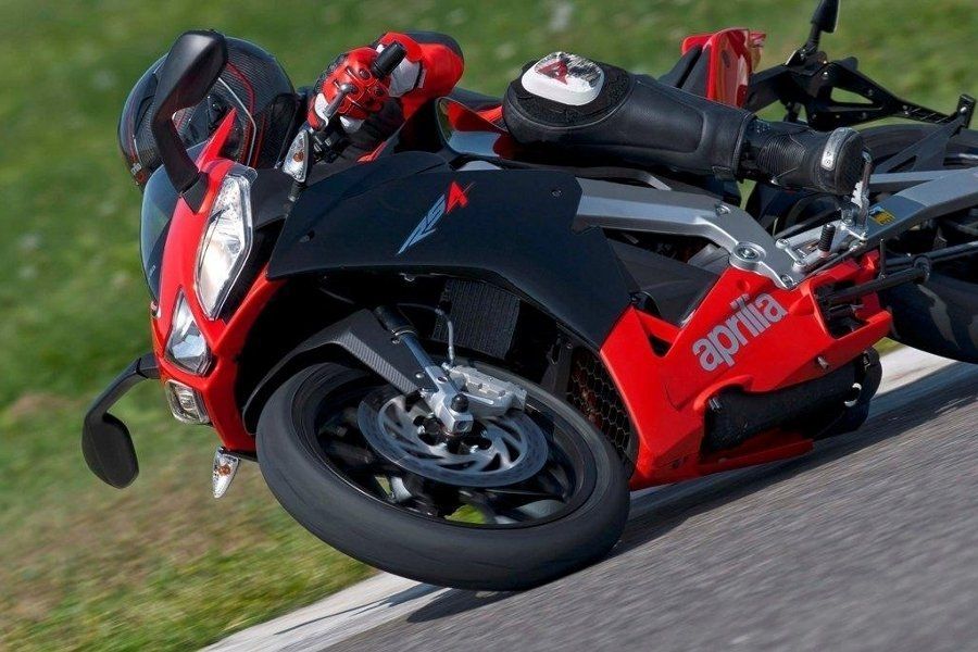 Aprilia rs4 125