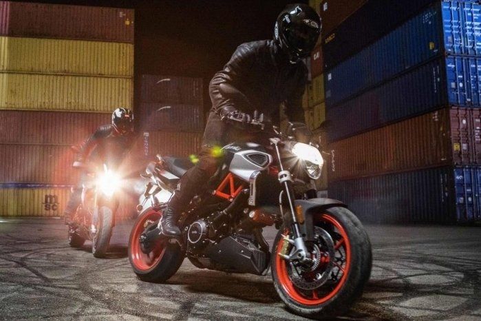 Aprilia Shiver 900 Harakteristiki Cena Foto Motociklov Avtotachki