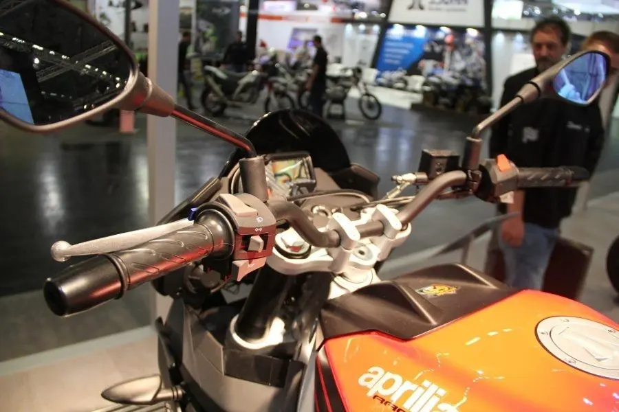 Aprilia Tuono 125(3)
