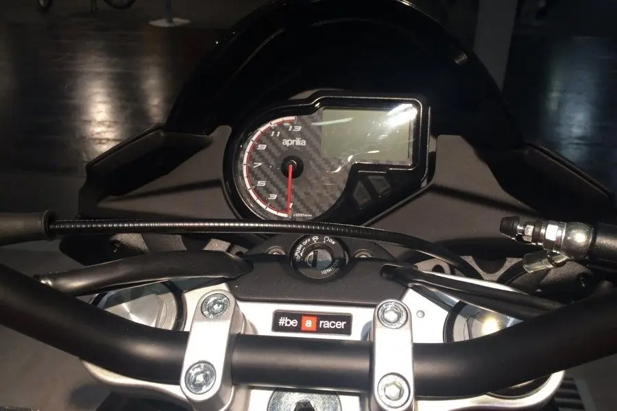 Aprilia Tuono 125(5)