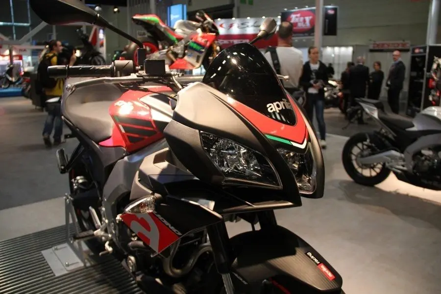 Aprilia Tuono 125(8)