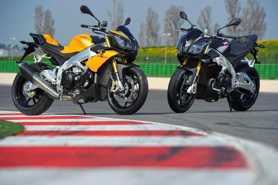 APRILIA TUONO V4 R (5)