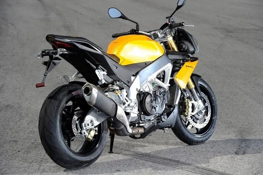 APRILIA TUONO V4 R (6)