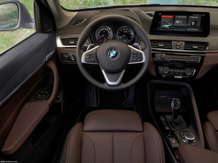 BMW X1: модели, цены, характеристики и фотографии - Руководство по покупке 