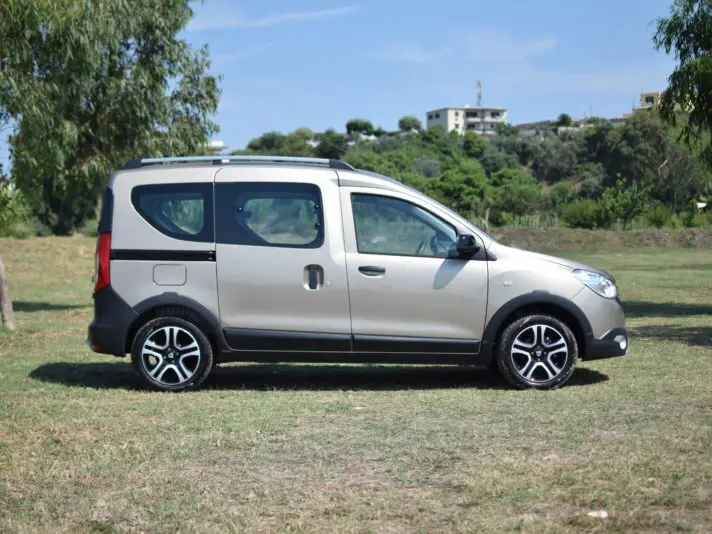 Dacia Dokker WOW 1.5 dCi 90 CV, наш тест - Road Test 