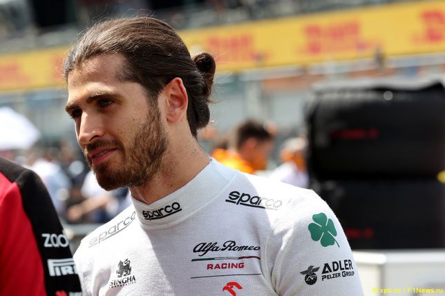 Giovinazzi on tagasi F1-s: alates 2019. aastast sõidab ta Sauber – vormel 1 eest