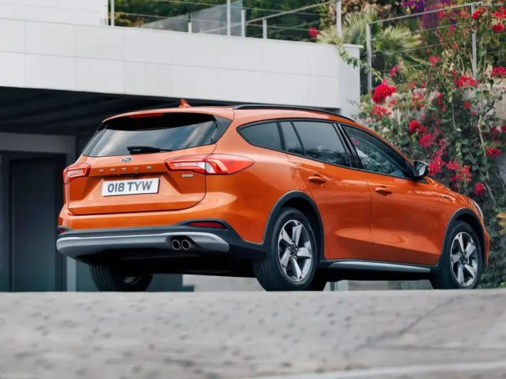 Ford Focus: модели, цены, характеристики и фотографии - Руководство по покупке