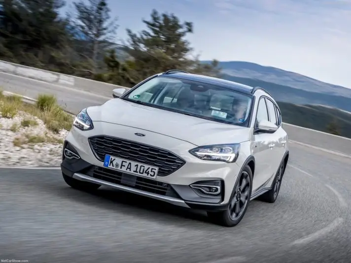 Ford Focus: модели, цены, характеристики и фотографии - Руководство по покупке