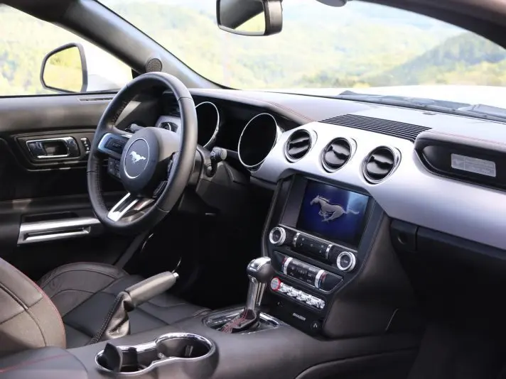 Ford Mustang GT V8 - Prova su Strada