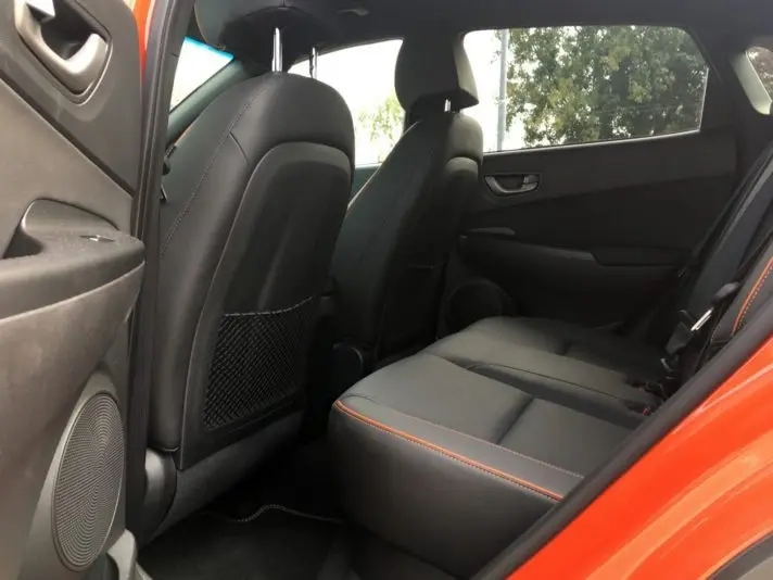 Hyundai Kona 1.0 T-GDI 120 CV Style - Prova su Strada
