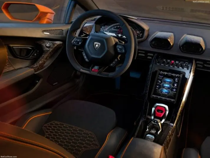 Lamborghini Huracán: модели, цены, характеристики и фотографии - Руководство по покупке