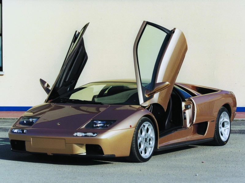 ဒဏ္ဍာရီဆန်ဆန်ကားများ - Lamborghini Diablo - Auto Sportive