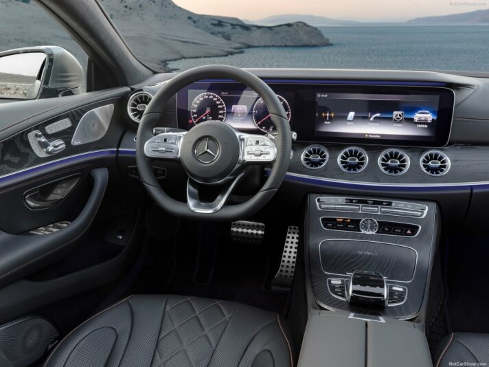 Mercedes CLS: модели, цены, характеристики и фотографии - Руководство по покупке 