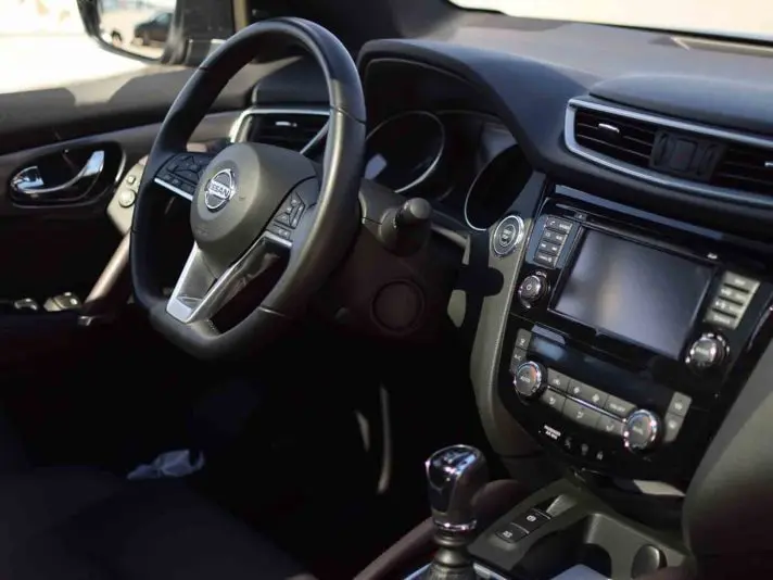Nissan Qashqai DIG-T 163 Tekna + ، اختبارنا - اختبار الطريق