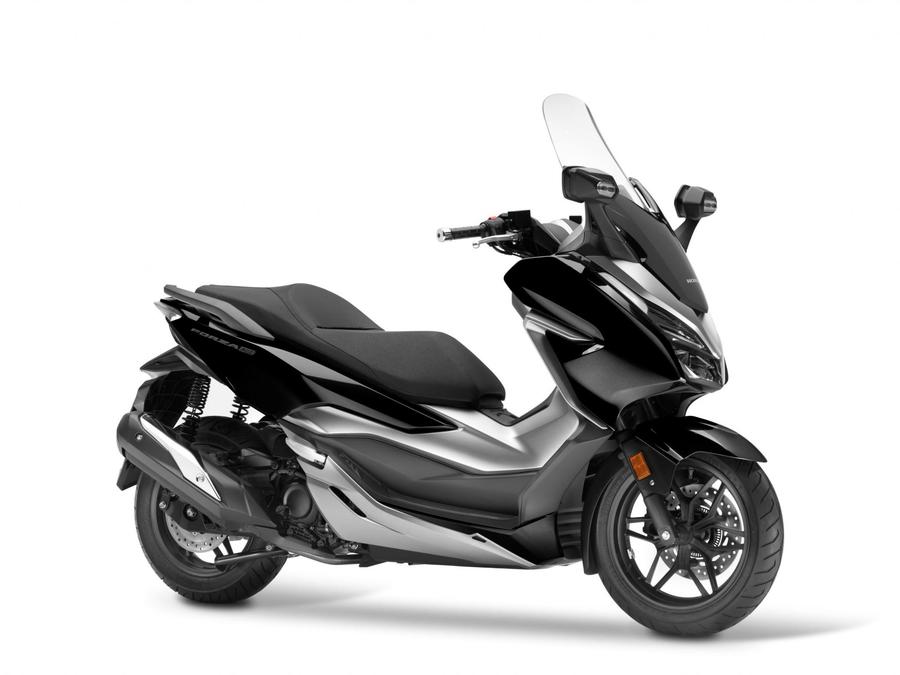 Predogled novega motocikla Honda Forza 300 2018