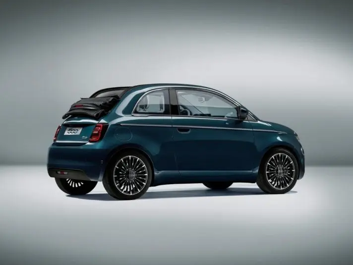 Новый Fiat 500 2020: фото и данные третьего поколения - Превью