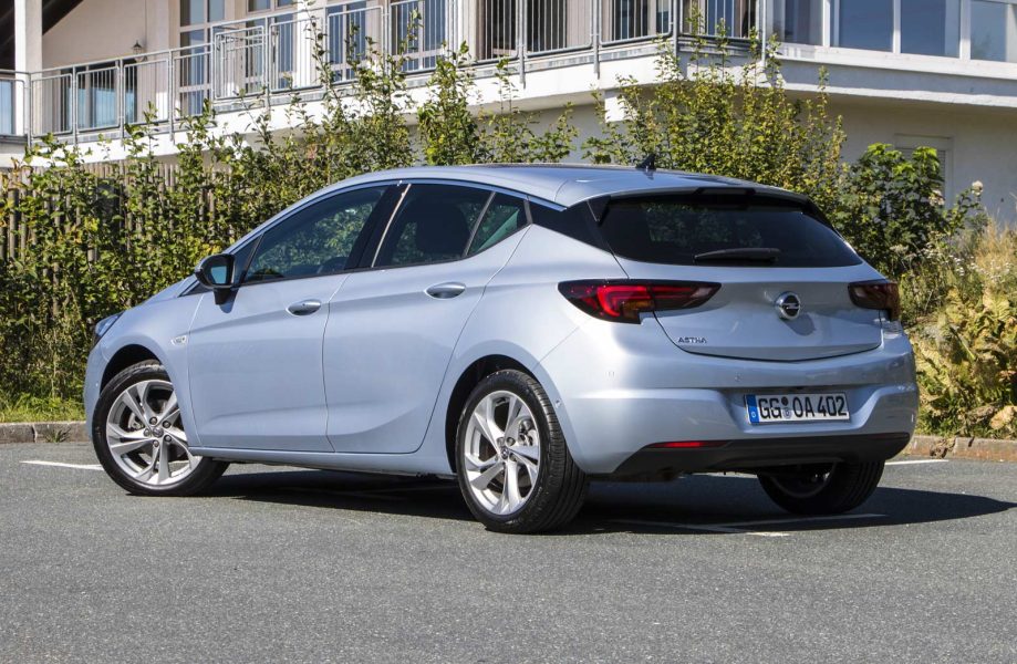 Opel Astra 1.6 CDTi 136 CV Tlhahlobo ea compact ea Jeremane - Teko ea Tsela