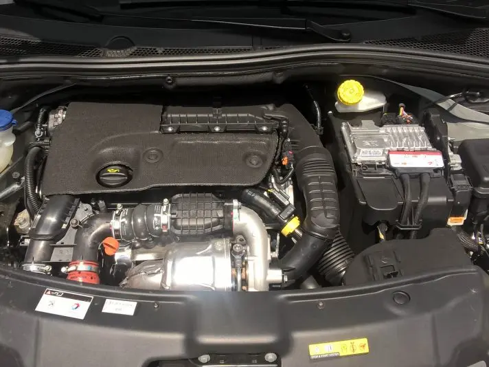 Peugeot 208 BlueHDi 120 5p., la prova della piccola francese - Prova su Strada