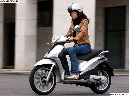 Piaggio Liberty 2016 First Driving Impressions - Road Test