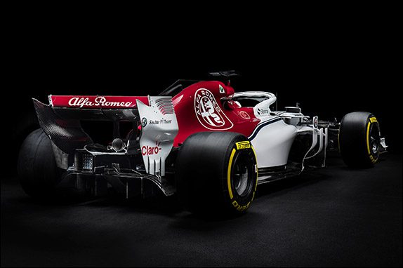 Sauber C37: Foto Formula 1 (disponsori oleh Alfa Romeo - Formula 1).
