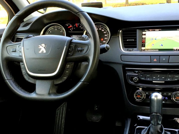 Седан Peugeot 508, вы путешествуете с комфортом - Road Test 