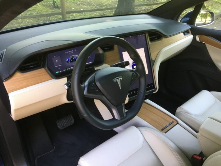 Tesla Model X Long Range: официальный автомобиль SpaceX - дорожные испытания - колеса Icon