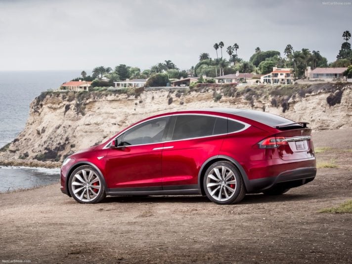 Tesla Model X: модели, цены, характеристики и фотографии - Руководство по покупке 