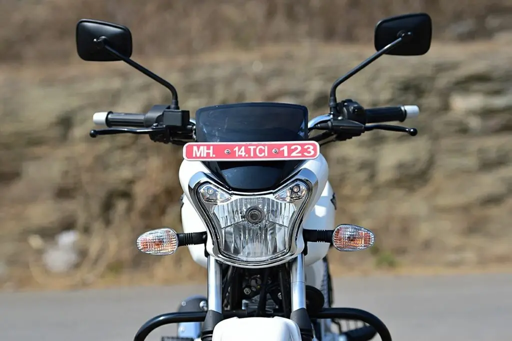 Bajaj V9