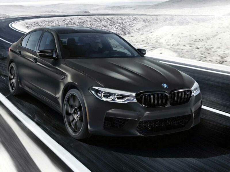 اختبر قيادة سيارة BMW M5