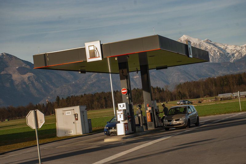 Цены на топливо в Словении &#8211; Цены заоблачные, но не в угоду розничным торговцам.