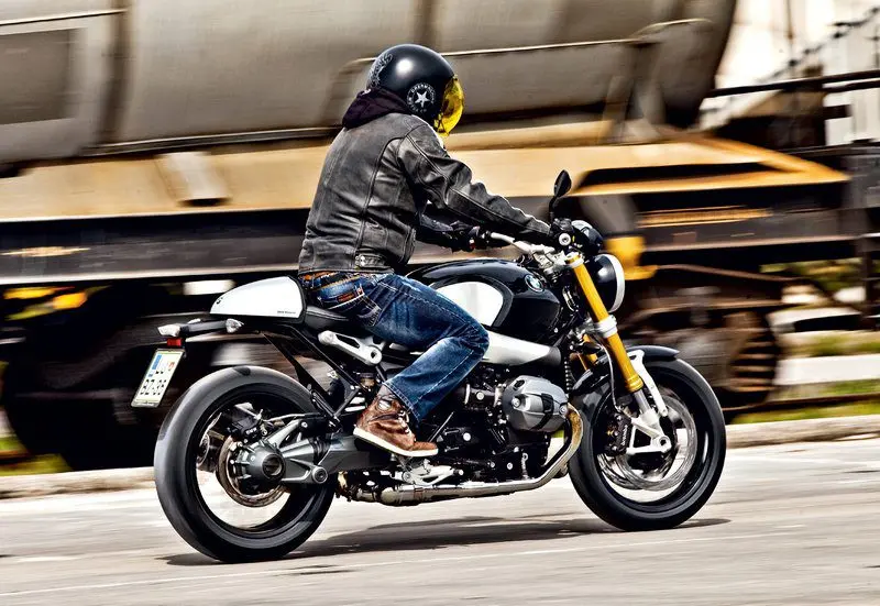 Ездили: BMW R nineT
