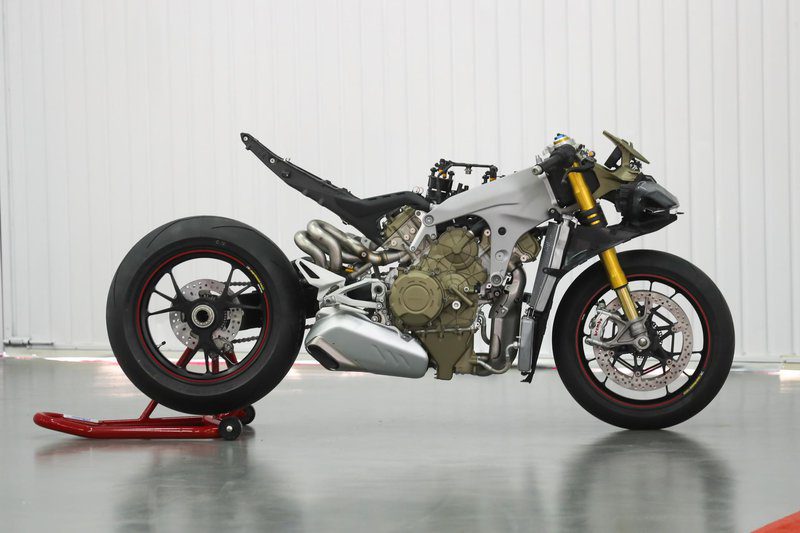 Ездили: Ducati Panigale V4 S