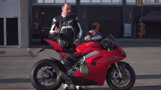 Nou te ale: elektwonik majik sou Ducati Panigale V4S la (videyo)