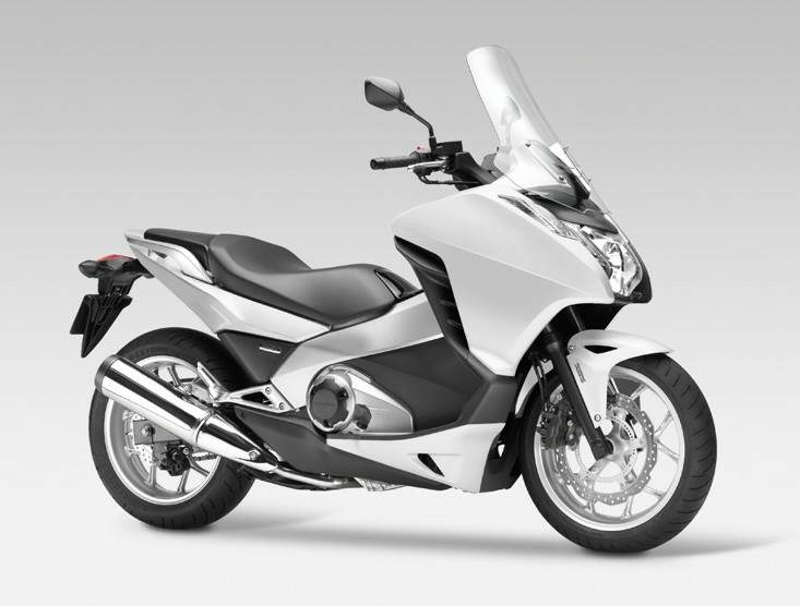 Rothaich: Honda NC 700 D Integra - scooter no baidhsagal-motair?