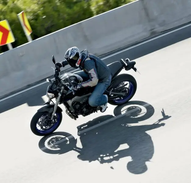 Ездили: Yamaha MT09