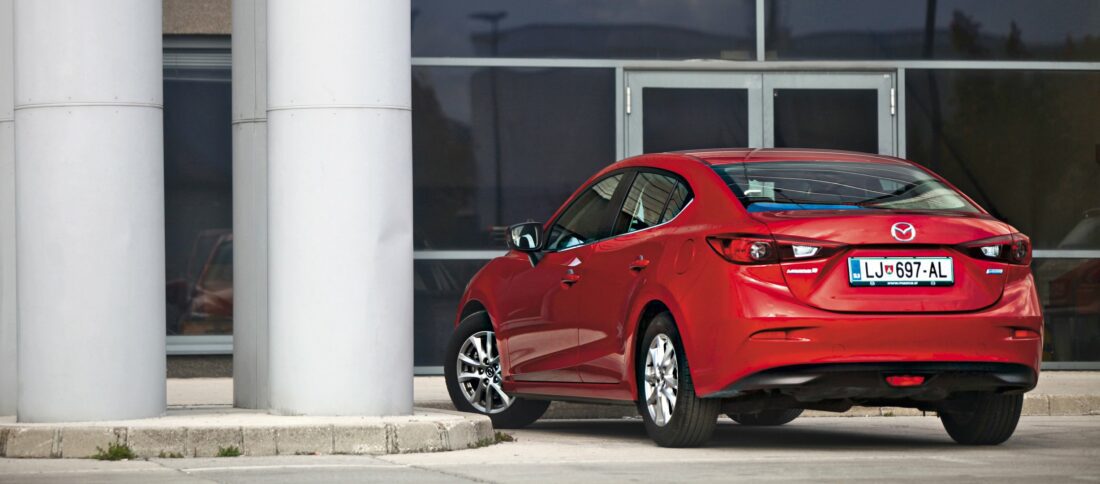 Kratki test: Mazda3 G120 Challenge (4 vrata)