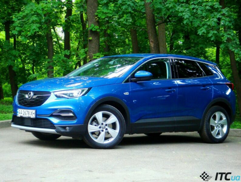 Kort test: Opel Grandland X 1.5 CDTI 130KM AT8 Ultimate // Crossover i hyggelig stand