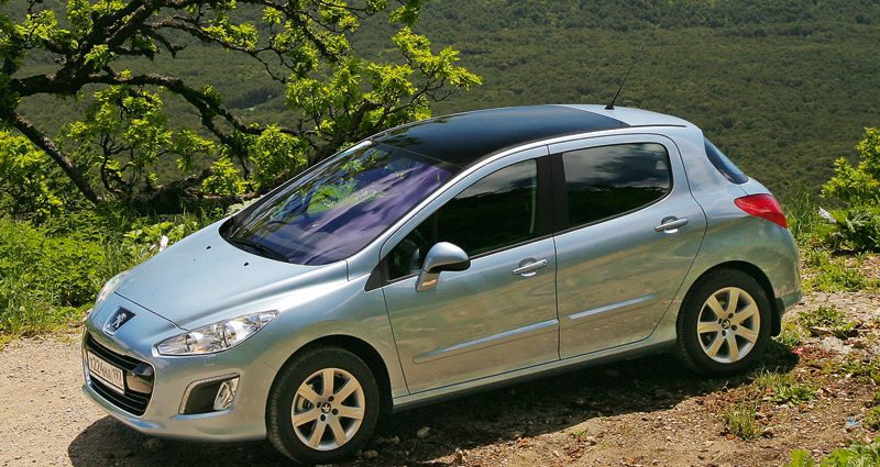 Кароткі тэст: Peugeot 308 1.6 e-HDi Active